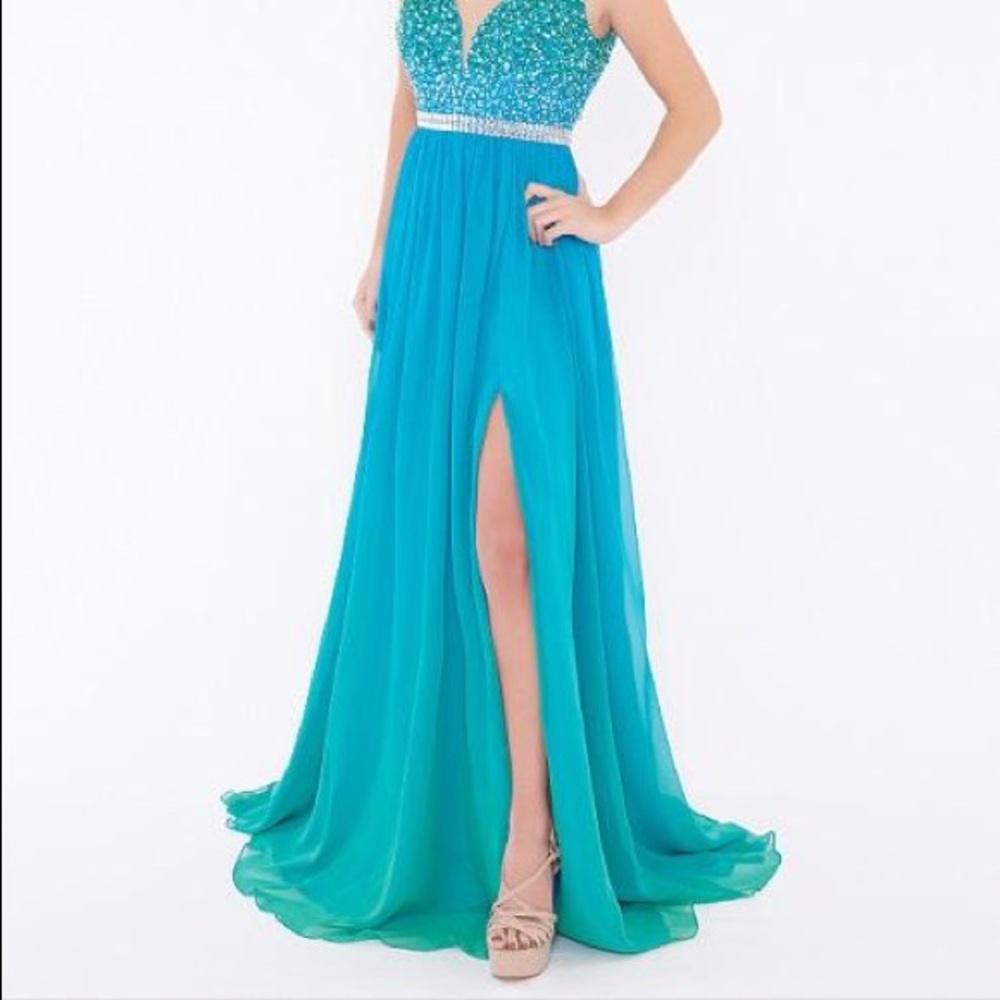 Mac Duggal 77587 Ombré Evening Gown